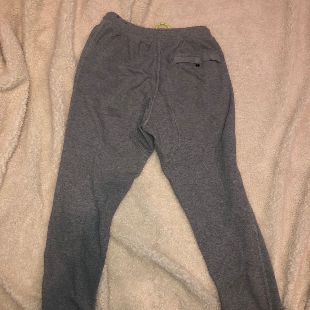 Nike joggers - Picture 3 of 3